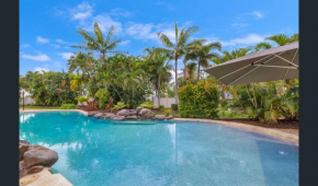 Strand Marina-Ground Floor with Courtyard, Townsville